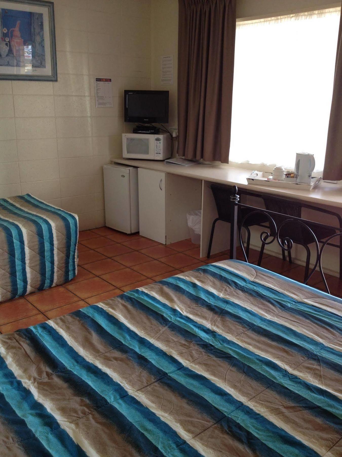 גולד קוסט Sunburst Motel מראה חיצוני תמונה